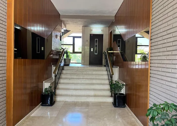 - 2 Con Pisci Apartament *