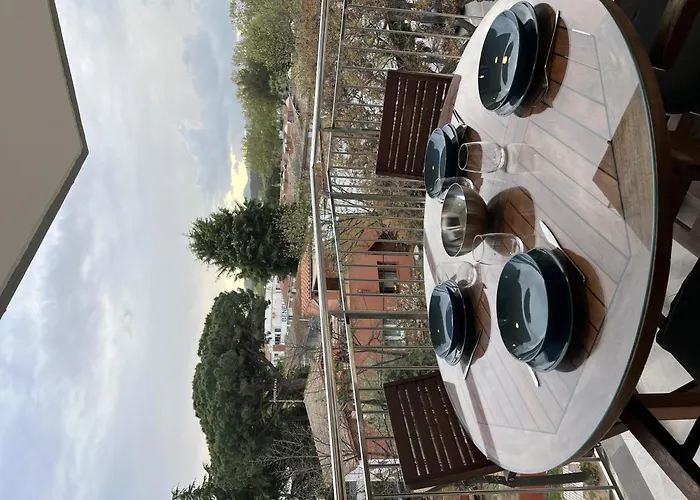 - 2 Con Pisci Apartament
